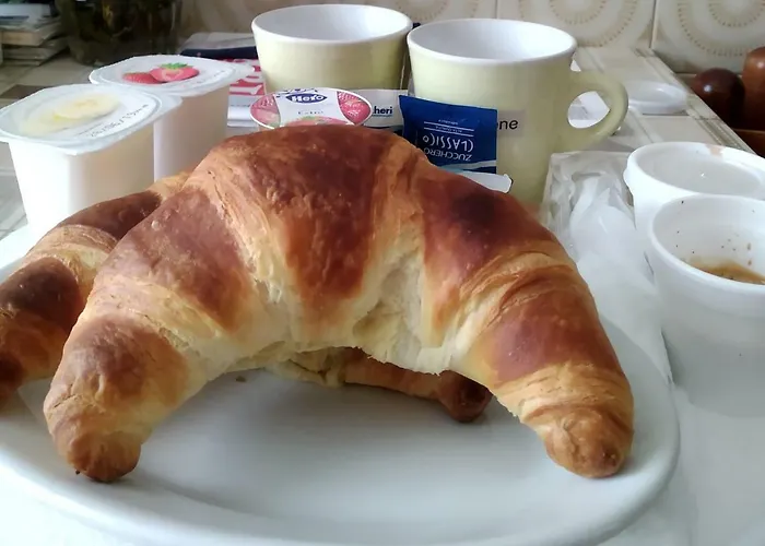 Dimora Dioniso Bed & Breakfast 3*